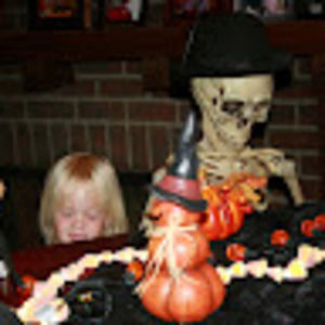 Meet your Posher, Hilton